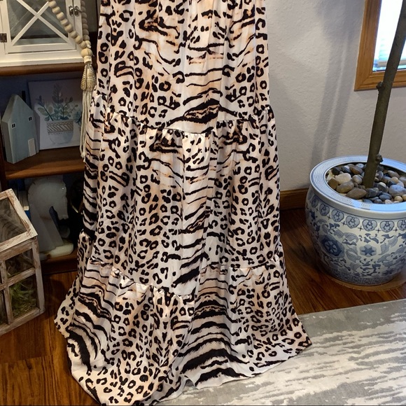 Leopard Backless Ruffle Tiers Halter - Picture 8 of 13